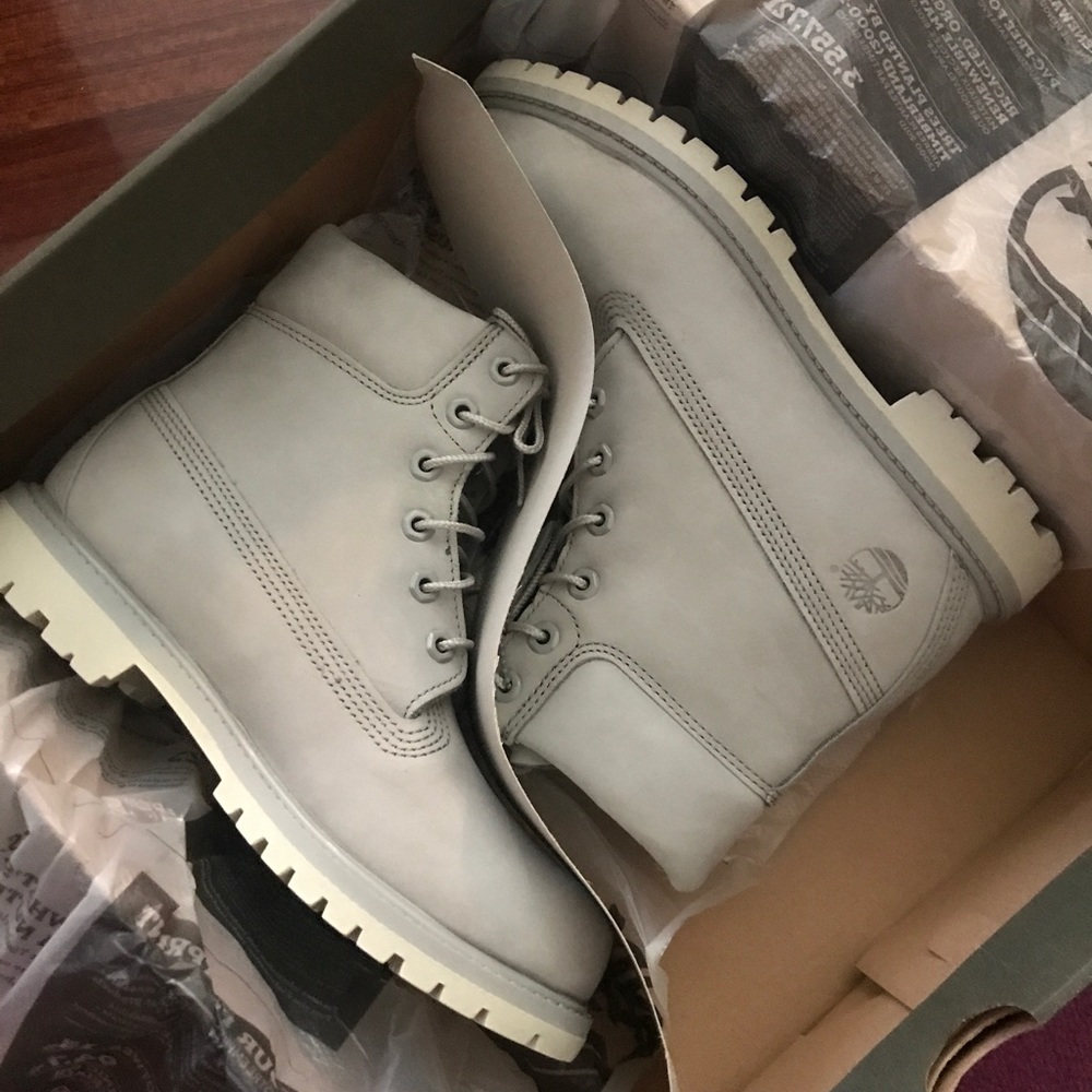 Grey timberlands